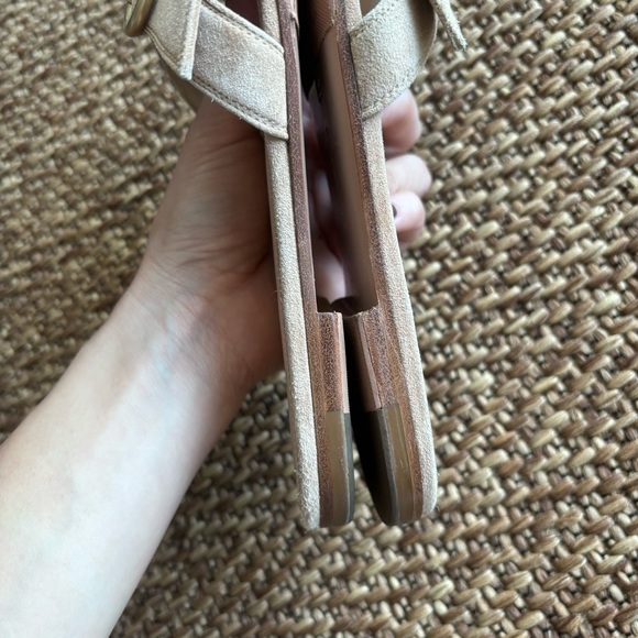 Gianvito Rossi Beya Suede Flat Sandals, Light Beige, size 38 (7.5) - Picture 11 of 14